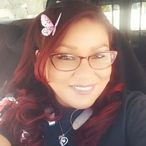 Meet your Posher, Danelle